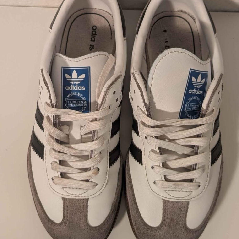 Adidas Men's White and Black Sneakers